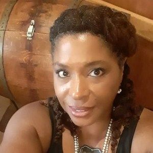 Meet your Posher, Tonya